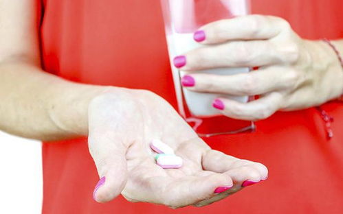 补钙别信妈妈信专家 科学补钙远离摸骨养生误区